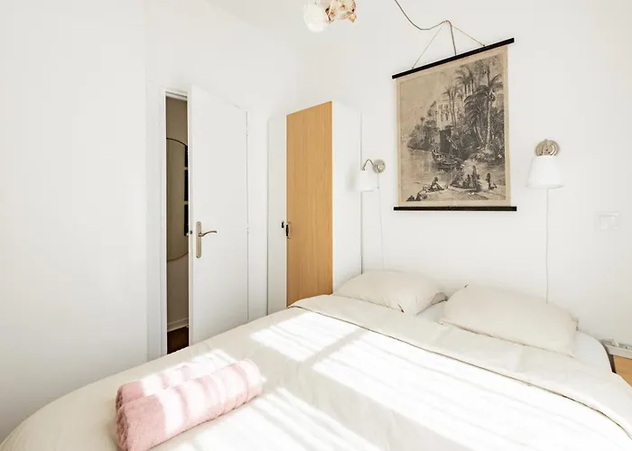 Geranimus Court Of Scents Apartment Versailles