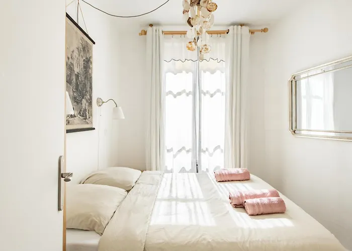 Apartment Geranimus Court Of Scents